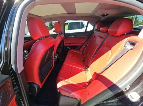 2020 Alfa Romeo Stelvio Base