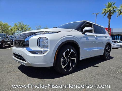White Diamond 2024 Mitsubishi Outlander SEL