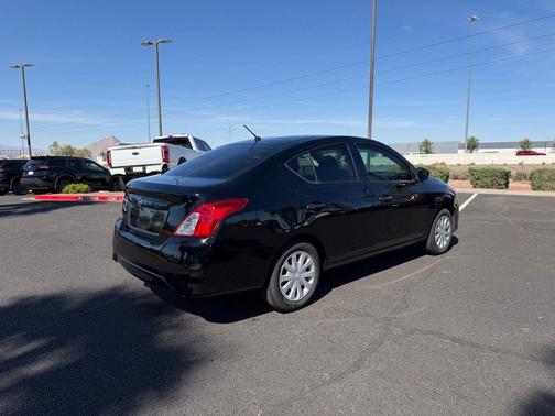 Black 2019 Nissan Versa S