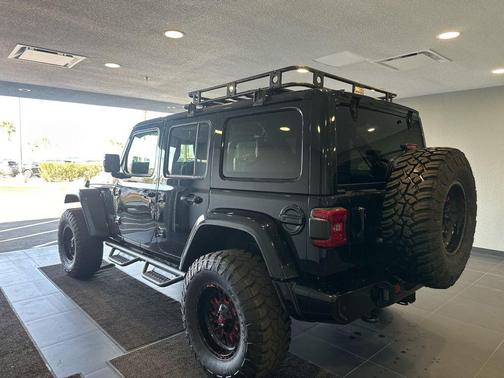 2021 Jeep Wrangler Unlimited Sahara Altitude