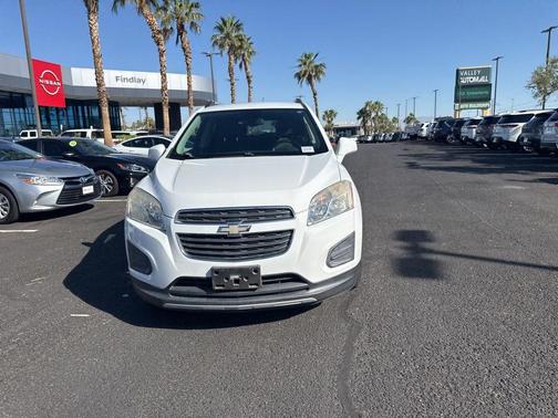 Summit White 2016 Chevrolet Trax LT