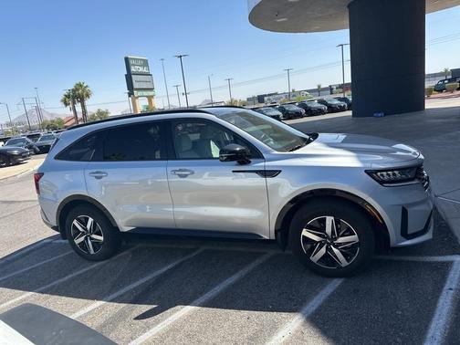 2022 Kia Sorento S