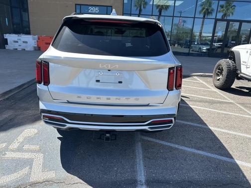 2022 Kia Sorento S