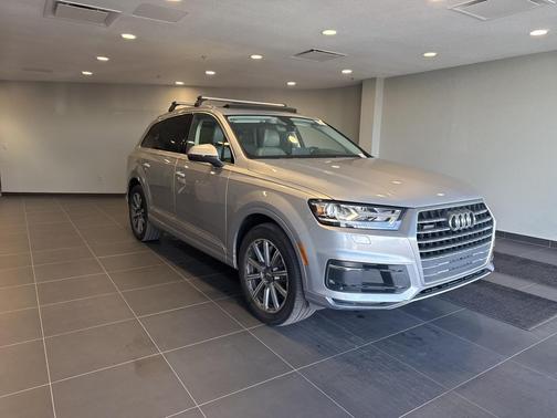 2019 Audi Q7 45 Premium
