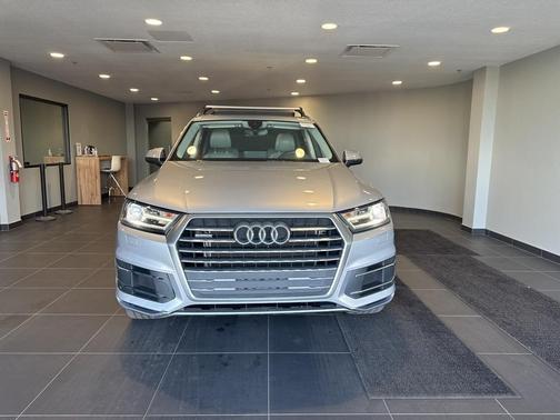 2019 Audi Q7 45 Premium