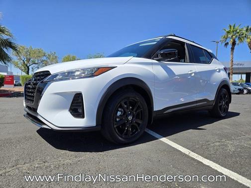 Fresh Powder 2021 Nissan Kicks SR