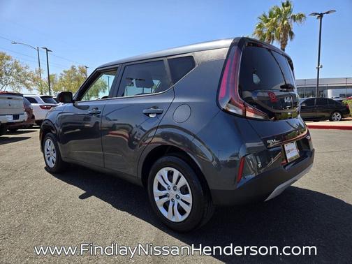 Gravity Gray 2023 Kia Soul LX
