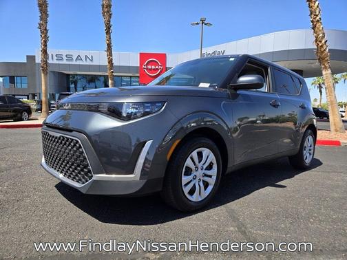 Gravity Gray 2023 Kia Soul LX