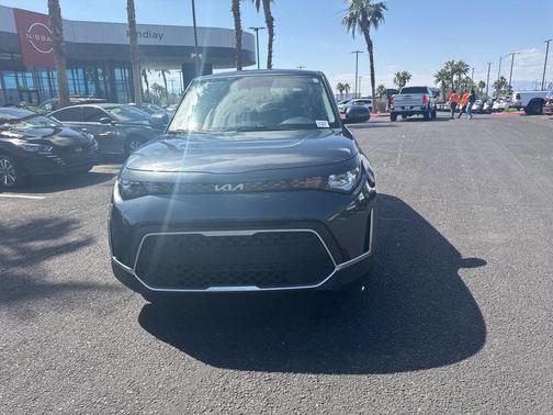 Gravity Gray 2023 Kia Soul LX