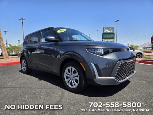 Gravity Gray 2023 Kia Soul LX