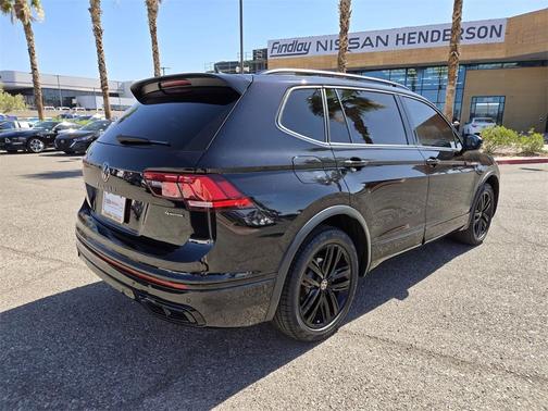 2022 Volkswagen Tiguan 2.0T SE R-Line Black