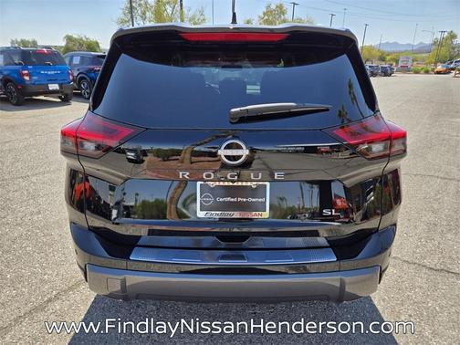 2025 Nissan Rogue SL