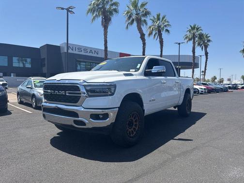 Bright White Clearcoat 2022 RAM 1500 Big Horn