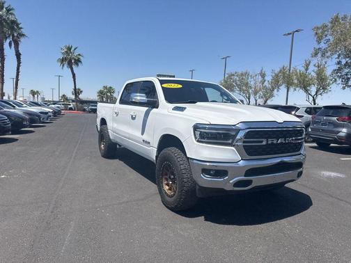 Bright White Clearcoat 2022 RAM 1500 Big Horn