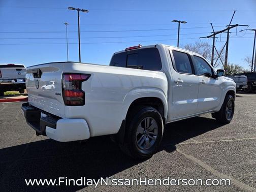 2025 Nissan Frontier SV