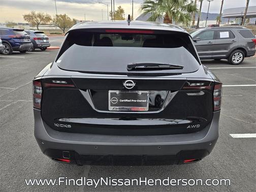 2025 Nissan Kicks SV