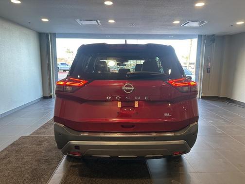 2022 Nissan Rogue SL