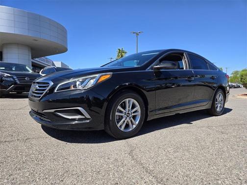 2016 Hyundai SONATA SE