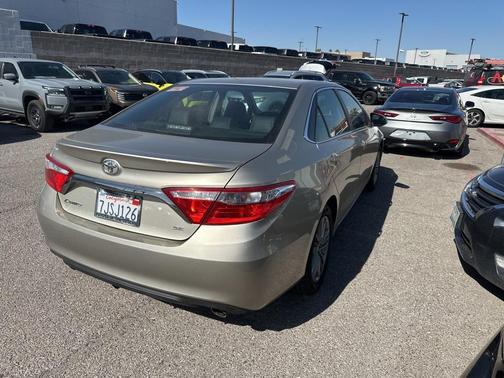 2015 Toyota Camry SE