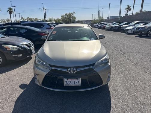 2015 Toyota Camry SE
