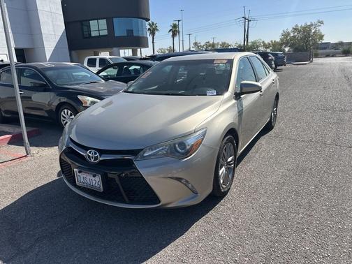 2015 Toyota Camry SE