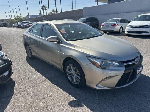 2015 Toyota Camry SE