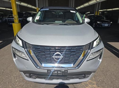 Brilliant Silver Metallic 2023 Nissan Rogue SV