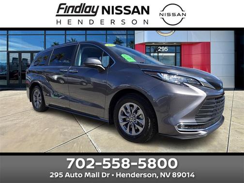 2023 Toyota Sienna XLE