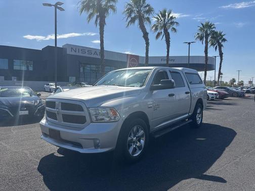 Bright Silver Clearcoat Metallic 2019 RAM 1500 Classic Express