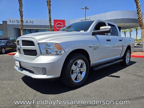 Bright Silver Clearcoat Metallic 2019 RAM 1500 Classic Express
