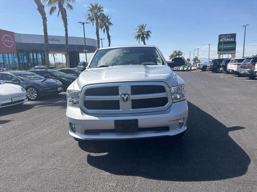 Bright Silver Clearcoat Metallic 2019 RAM 1500 Classic Express