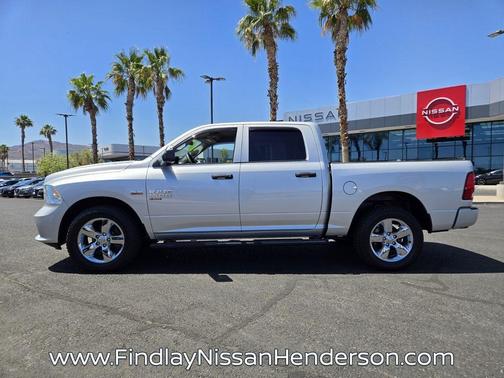 Bright Silver Clearcoat Metallic 2019 RAM 1500 Classic Express