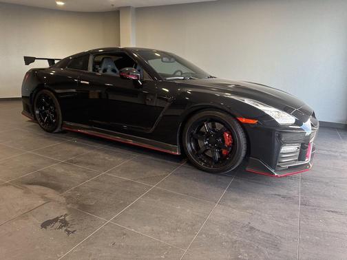 2018 Nissan GT-R NISMO