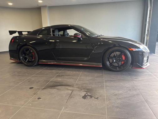 2018 Nissan GT-R NISMO