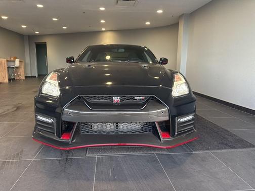 2018 Nissan GT-R NISMO