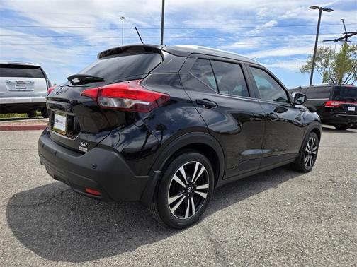 2020 Nissan Kicks SV