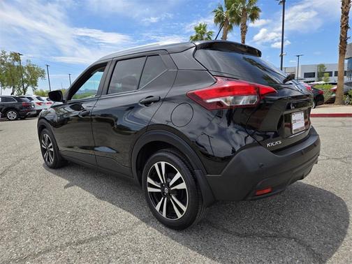 2020 Nissan Kicks SV