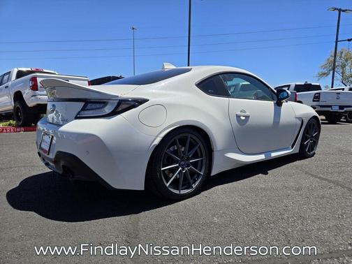 Crystal White Pearl 2023 Subaru BRZ Limited