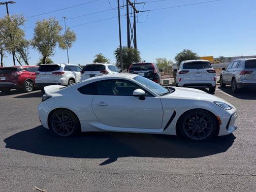 Crystal White Pearl 2023 Subaru BRZ Limited