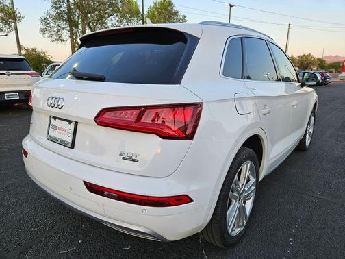 Ibis White 2018 Audi Q5 2.0T Tech Premium