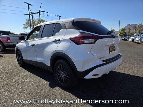 Fresh Powder 2022 Nissan Kicks S