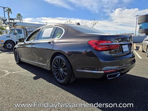 2016 BMW 740 i
