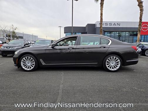 2016 BMW 740 i