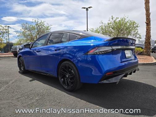 2toneblueblkroo 2027 Nissan Sentra SR