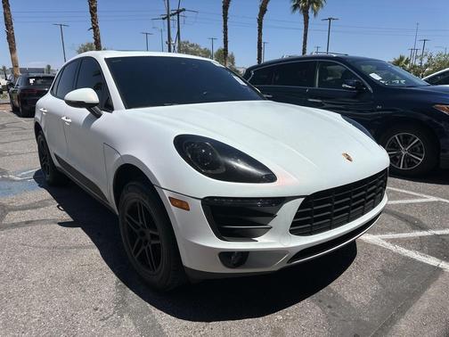 2017 Porsche Macan Base