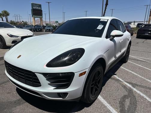 2017 Porsche Macan Base