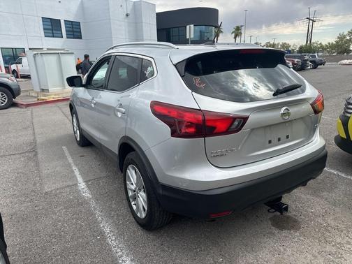 2017 Nissan Rogue Sport SV