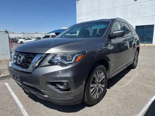 2019 Nissan Pathfinder SL