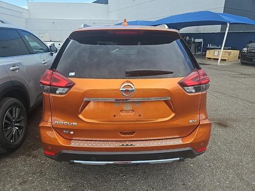 2020 Nissan Rogue SV