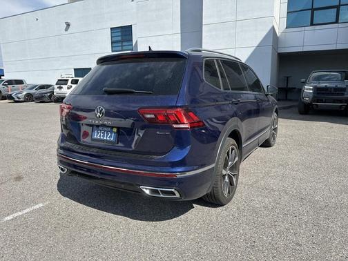 2023 Volkswagen Tiguan 2.0T SEL R-Line